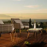 Villa Venia - Cozy Escape With Scenic Sew View, By Zantewize