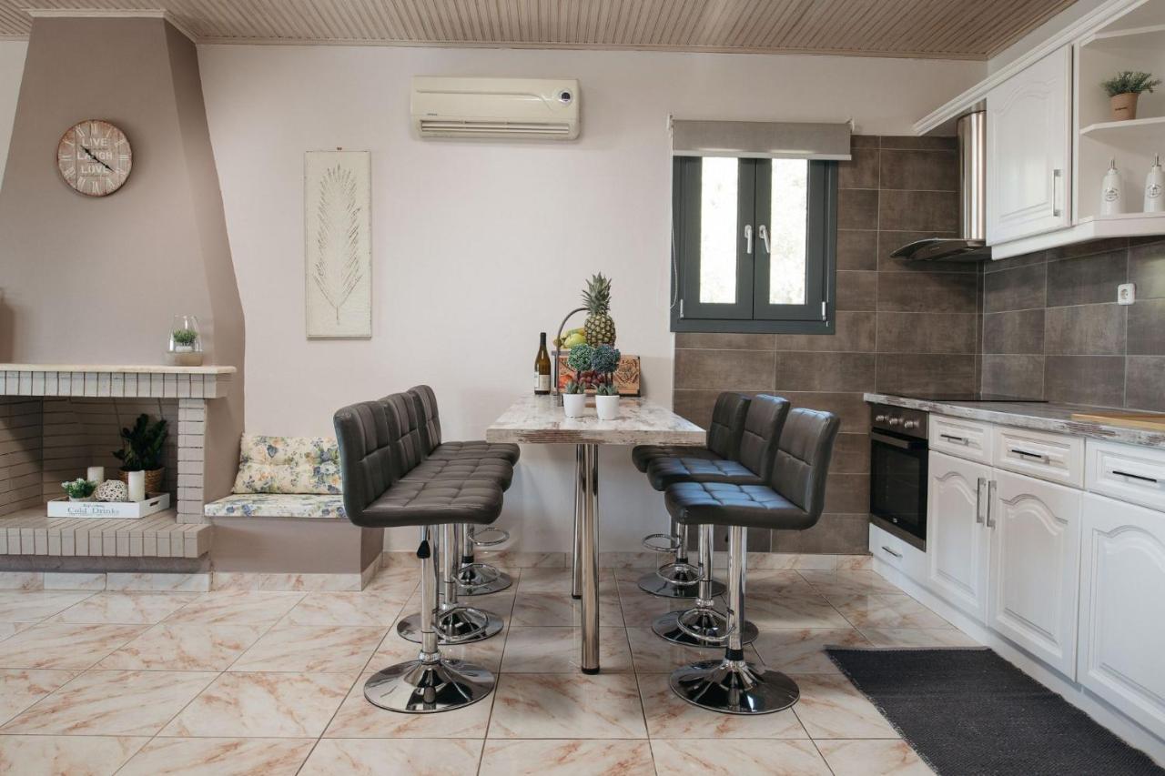 Venia - Cozy Escape With Scenic Sew View, By Zantewize Villa Tragaki