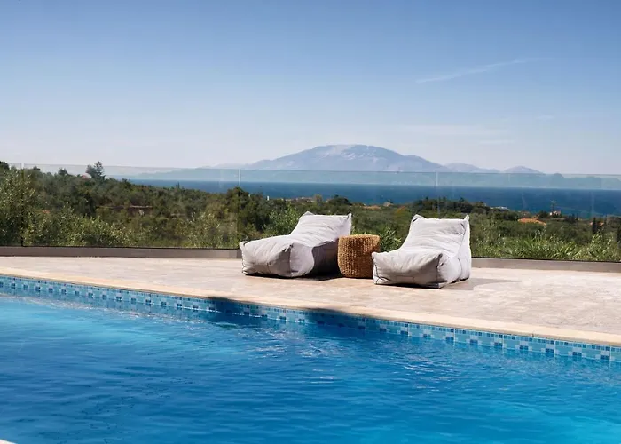 Villa Venia - Cozy Escape With Scenic Sew View, By Zantewize